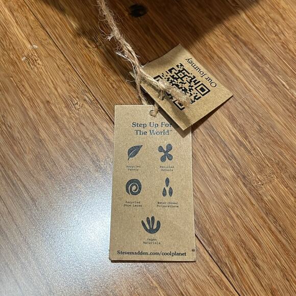 COOL PLANET BY STEVE MADDEN Bunii Womens Faux Leather Ankle Boots Sz 7.5 - Picture 8 of 8